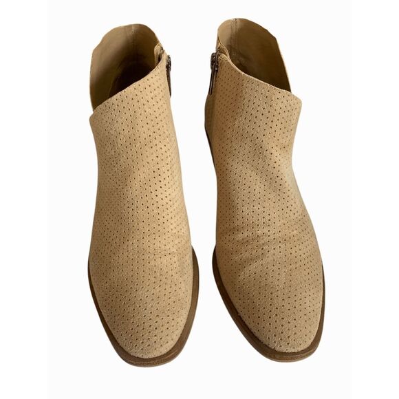 Ankle Bootie Heels Vince Camuto Arendara Suede Perforated 7.5 - Picture 4 of 10